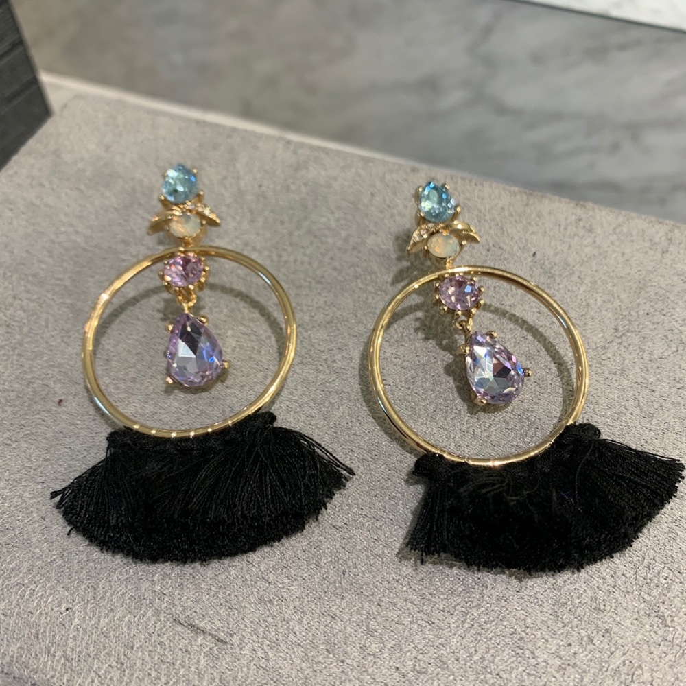 Earrings gold loop and tassel